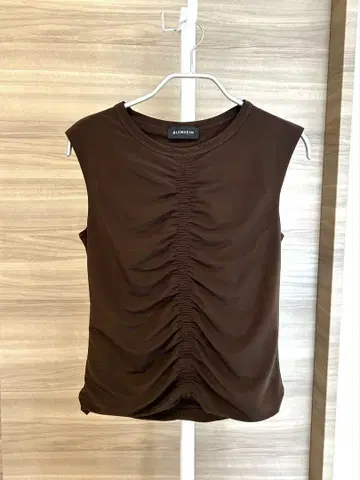 새상품급 BLENHEIM 상의
