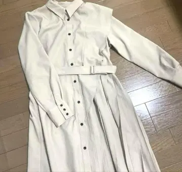 UNITED TOKYO 아시메 블로킹 원피스