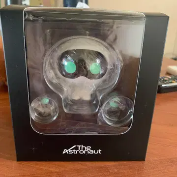 The astronaut wootteo 우뜨 피규어