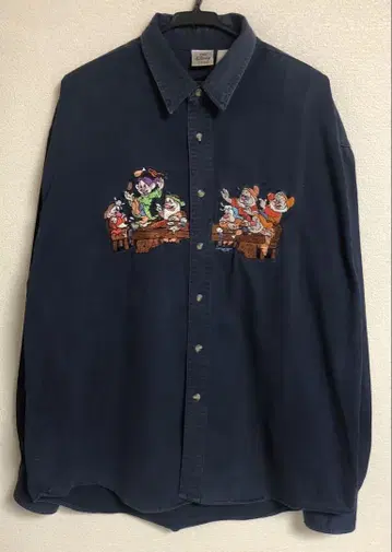 THE Disney STORE 일곱 난쟁이 자수 셔츠