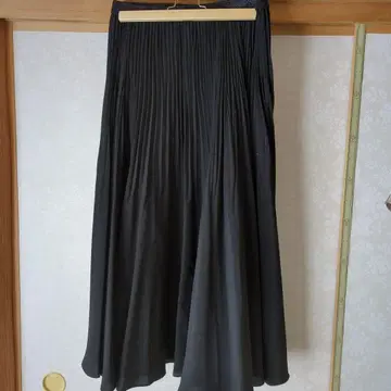 DRESSTERIOR 블랙 플리츠 스커트 38