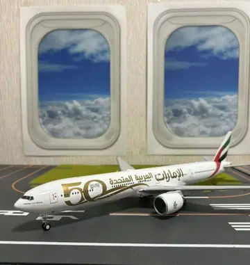 에미레이트 항공 UAE 50주년 기념 모델 B777 1/200