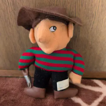 뽑기 게임의 엘름가의 악몽 프레디 봉제 인형