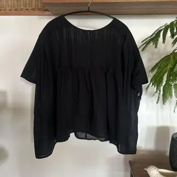 나추카라 반팔 블라우스
