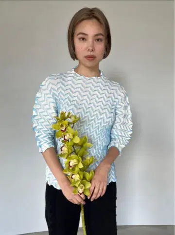 SANSeLF accordion zigzag tops