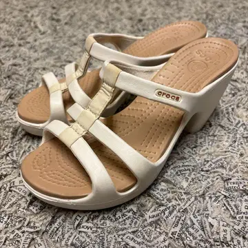 [레어] crocs 사이프러스 힐 샌들 화이트 단종 w7