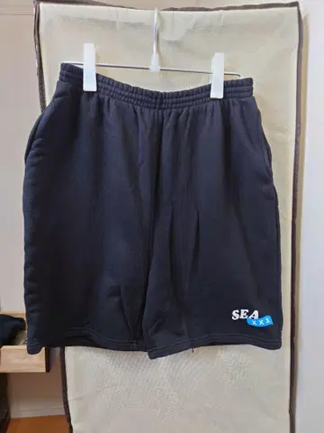 갓 셀렉션 윈드앤씨 콜라보 숏팬츠 M