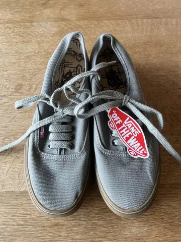 미사용 새상품 VANS 그레이 스니커즈 26cm