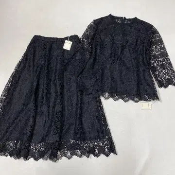미사용 Maglie 케미컬 레이스 블라우스 플레어 스커트 셋업