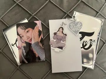 [즉시 구매 가능] THIS IS FOR 라이브 굿즈 랜덤 다현 님 세트
