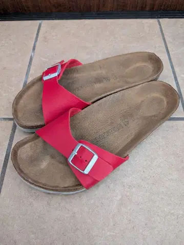 BIRKENSTOCK 빨간색 사이즈 41 컴포트 샌들