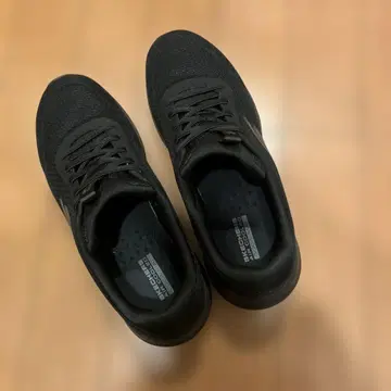 스케쳐스 AIR COOLED GOGAMAT 25