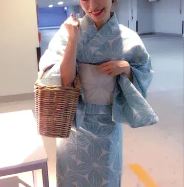 스카이블루 꽃무늬 유카타 오비 세트