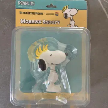 MEDICOM TOY PEANUTS Mohawk 스누피 피규어