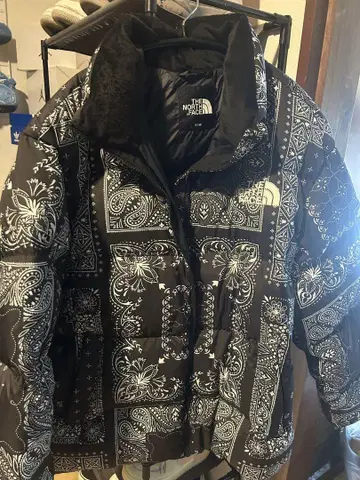 THE NORTH FACE 반다나 패턴 다운 자켓 M