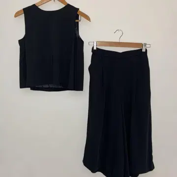 블랙 플레어 팬츠 셋업