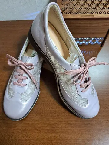 긴자 요시노야 천연 가죽 컴포트 스니커즈 23cm