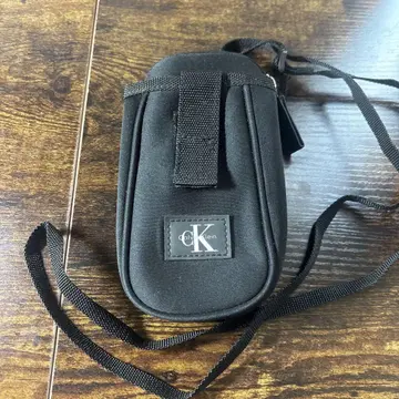 Calvin Klein 바디백 블랙