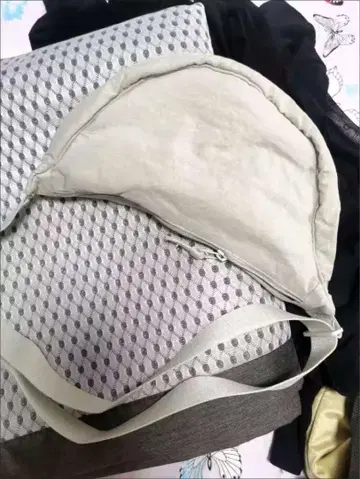 그레이 하프문 백팩