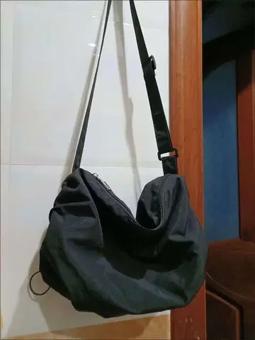나일론 블랙 숄더백