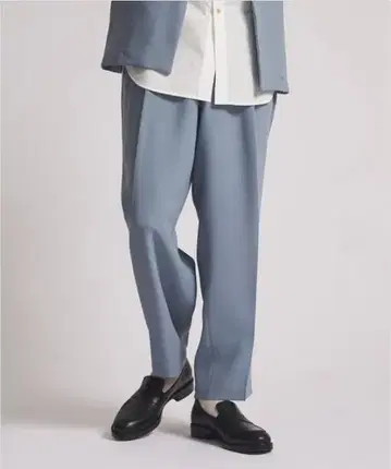 새상품 UNITED TOKYO 발수 relaction 스크린 2턱 슬랙스