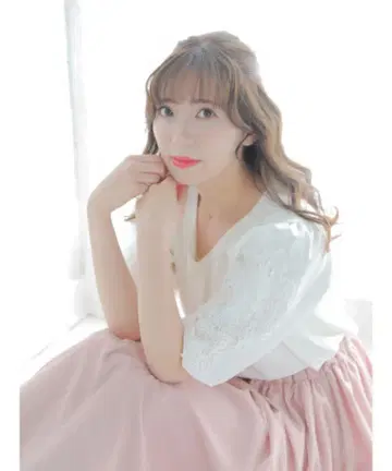 [미사용 새상품] Areeam 레이스 모티브 블라우스