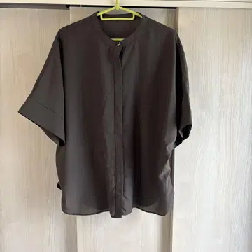 THE SHOP TK 돌먼 블라우스 흑먹색 M 사이즈
