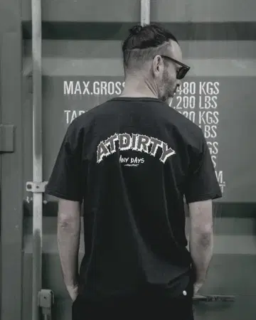 미사용 AT-DIRTY 아치 로고 티셔츠 XL