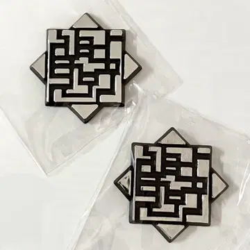 호테이 토모야스 투어 굿즈 플라스틱 엠블럼 스티커 Scorpio