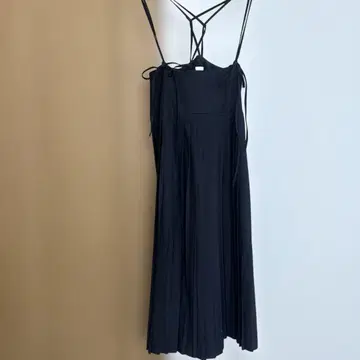 bulle de savon 블랙 캐미 원피스