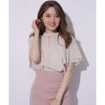아푸와이저 리셰 2WAY 케이프 슬리브 블라우스 핑크 베이지