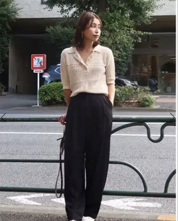 CREDONA 시스루 짜임 폴로 니트 베이지