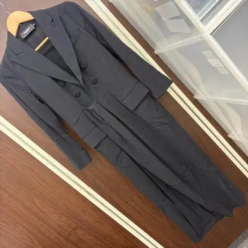A11. DSQUARED2 NIGHT 자켓풍 원피스 가운 블랙 38