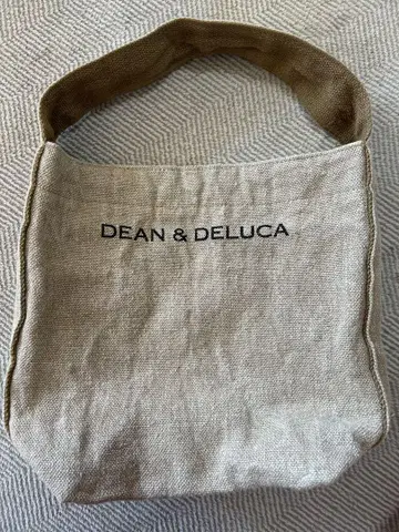 DEAN&DELUCA