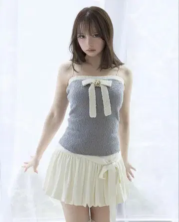 andmary bicolor ribbon tops