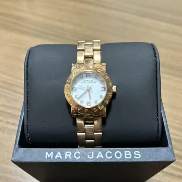 MARC JACOBS 골드 아날로그 시계