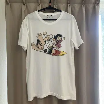 네넷과 아톰의 콜라보 T셔츠