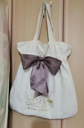 Maison de FLEUR 포차코 리본 포함 토트백