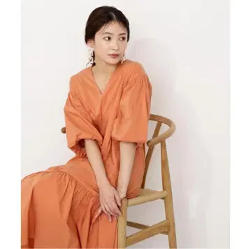[새상품] Natural Beauty basic 벌룬 슬리브 원피스