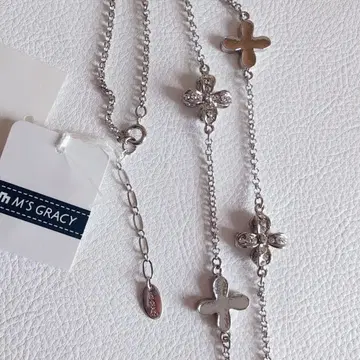 미사용 새상품 엠즈 그레이시 목걸이 플라워