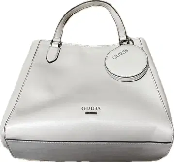 GUESS 화이트 토트백