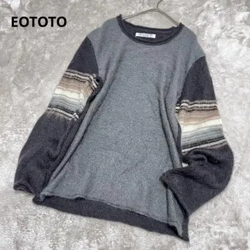 미품 EOTOTO 에오토토 모헤어 니트 스웨터 절개