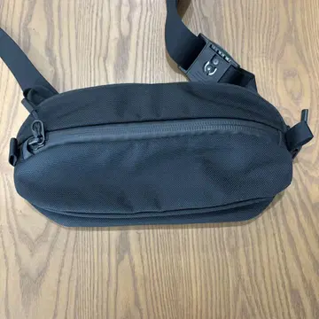 Aer Day Sling 3 새 상품급 중고