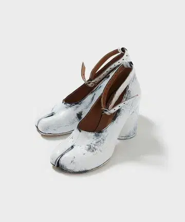 Maison margiela tabi 펌프스 페인트