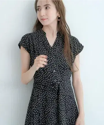 Rirandture 리랜드 튤 도트 플레어 원피스
