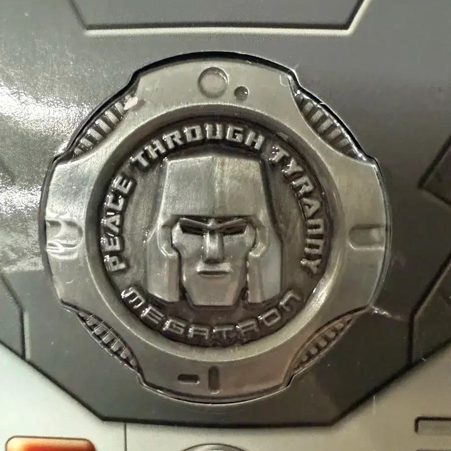 Transformers Masterpiece G1 Megatron Included Pre-Order Benefit Alloy Coin  on Bunjang Global Site.