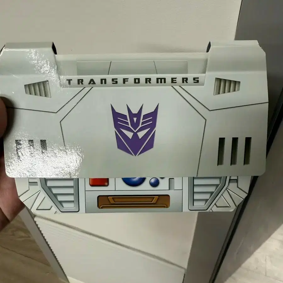 Transformers Masterpiece G1 Megatron Included Pre-Order Benefit Alloy Coin  on Bunjang Global Site.