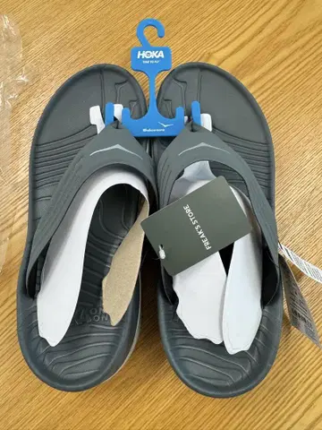 호카오네오네 샌들