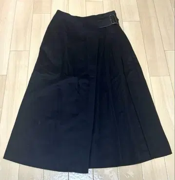 아녜스베 플리츠 랩 스커트 FUDGE 계열 오닐 오브 더블린