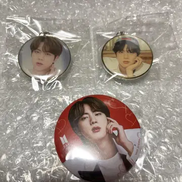 BTS THE BEST 포토 키링 2개 & 캔뱃지 JIN